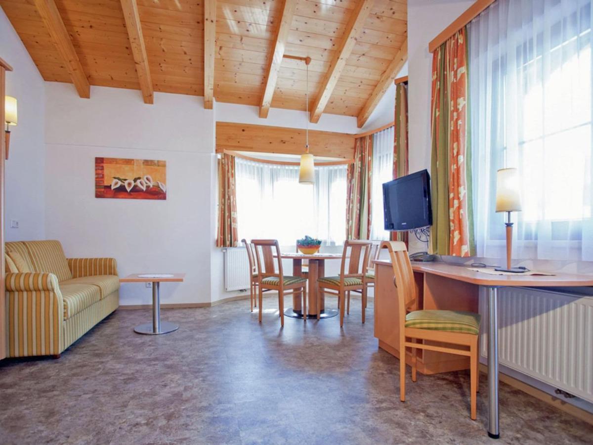 Apartment With Sauna In Kaltenbach, Tyrol ชตุมม์ ภายนอก รูปภาพ